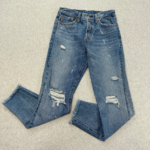 Levi's Jeans WMNS Size 27 Wedgie Button Fly Hi-rise Med Wash Distressed Raw Hem - Picture 2 of 12